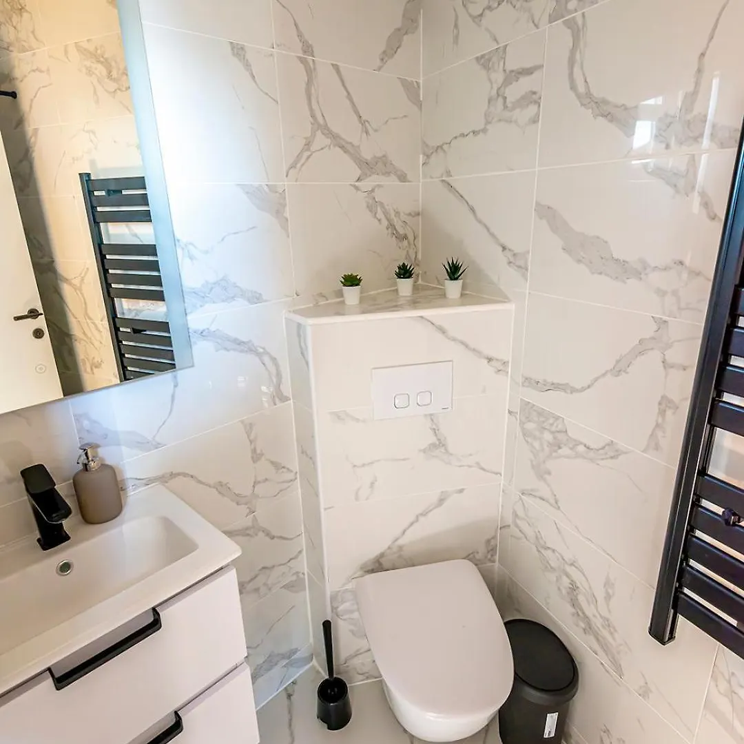304 B Charming 2 Room Apartment Refurbished Super Nice France