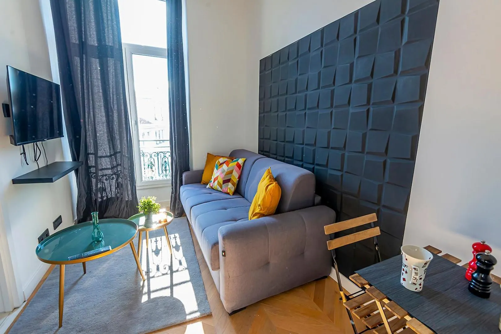 304 B Charming 2 Room Apartment Refurbished Super contacts